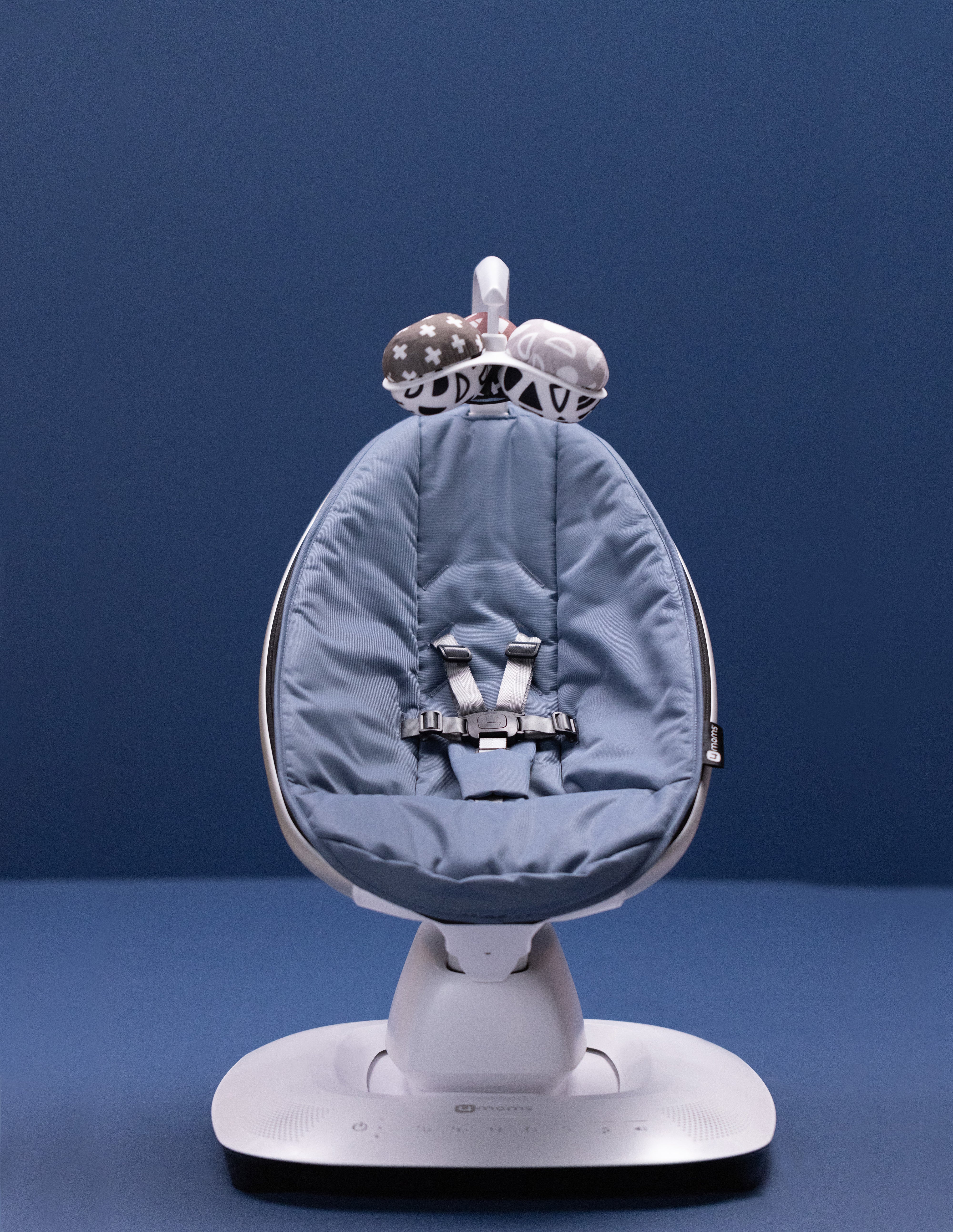 4moms mamaRoo 5 Bouge comme toi. Maintenant avec commande vocale. 4moms shop